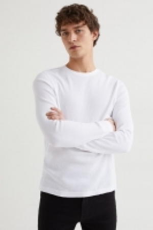 T-shirt en jersey Slim Fit 10.99 €