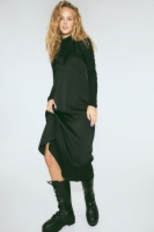 Robe combinaison en satin 13.99 €