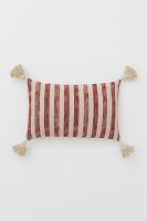 Housse de coussin à pompons 13.99 €