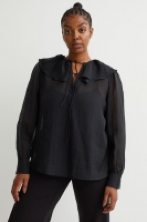HM  Blouse à col volanté