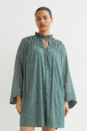 HM  Robe en mousseline froissée