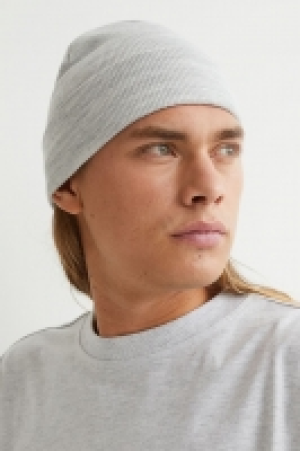 Bonnet en maille fine 4.99 €