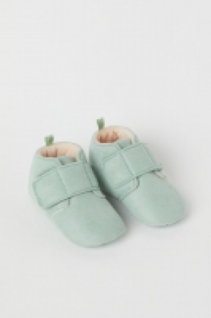 Chaussons 6.99 €