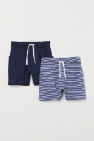 Lot de 2 shorts 6.99 €