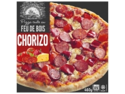 Pizza cuite au feu de bois chorizo