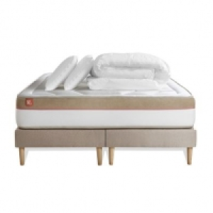   749.00 €