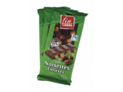 Chocolat lait noisettes entières 2.37 €