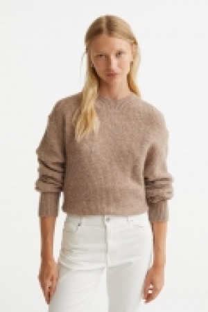 Pull en maille côtelée 11.99 €
