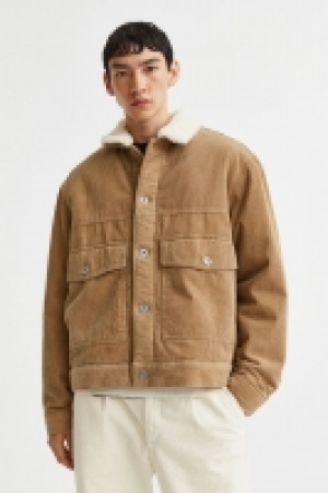 Veste en velours côtelé doublée de borg 35.99 €