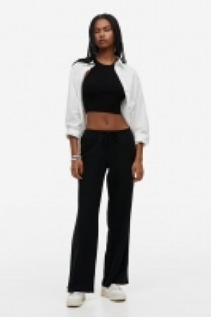 Pantalon large 17.99 €