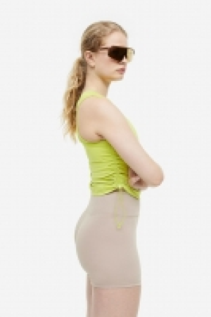 Short de sport Taille haute 9.99 €