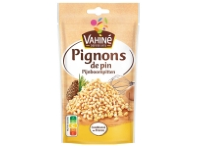 Vahiné pignons de pin
