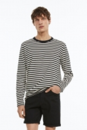 HM  Short Slim Fit en twill de coton
