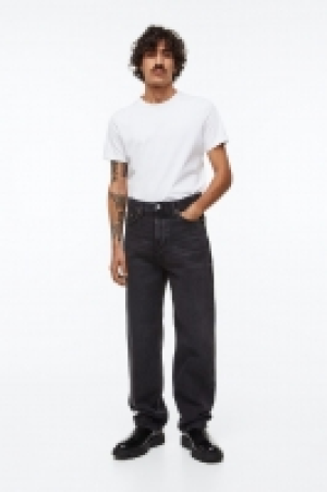 HM  Loose Jeans