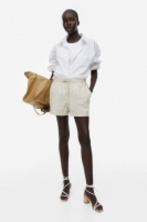 Short en lin mélangé 12.99 €