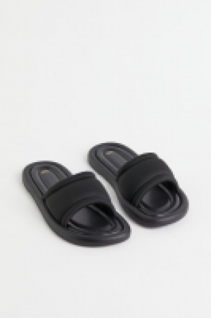 Claquettes 8.99 €