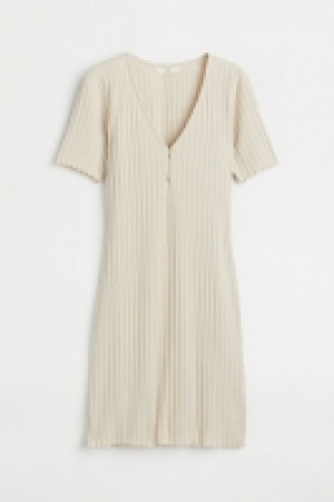 Robe moulante côtelée 8.99 €