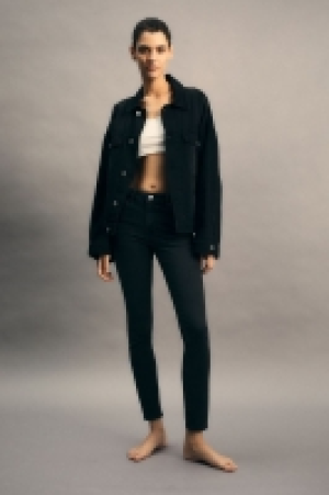 Skinny Regular Jeans 15.99 €