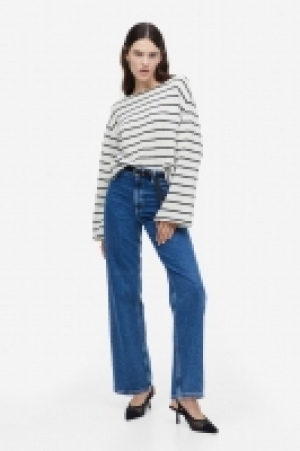 Pull carré 9.99 €