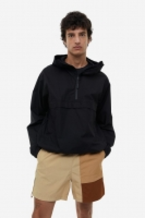 Short de sport léger 17.99 €