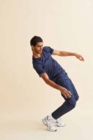 Pantalon training 9.99 €