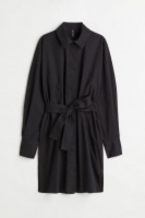 Robe chemise avec ceinture à nouer 7.99 €