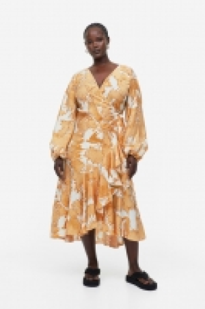 Longue robe portefeuille 15.99 €