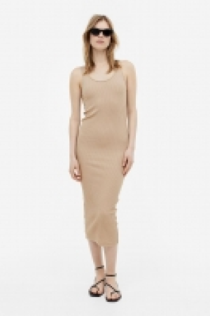 Robe moulante côtelée 7.99 €