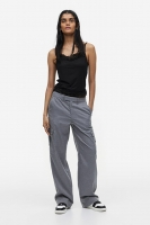 Pantalon cargo droit 12.99 €