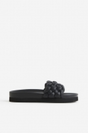 Claquettes 15.99 €