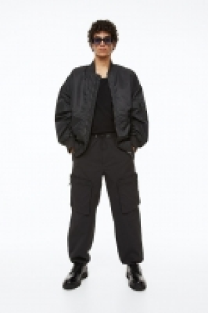 Pantalon cargo Loose Fit 17.99 €