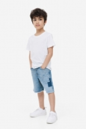 Short Loose Fit en denim 10.99 €