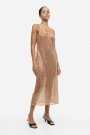 HM  Robe moulante avec encolure en V