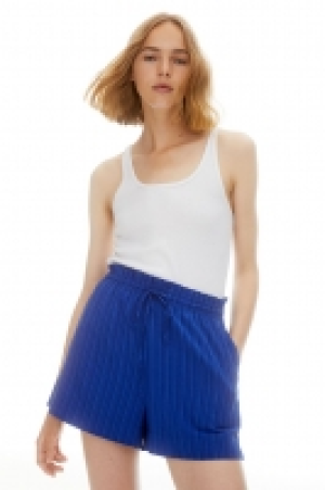 HM  Short froissé avec taille élastique
