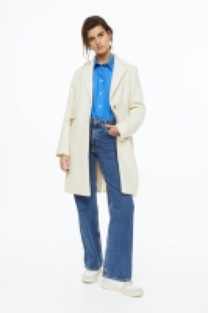 HM  Manteau à fermeture droite
