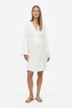 HM  MAMA Robe froissée