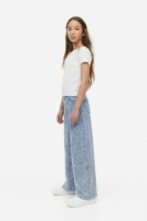 HM  Pantalon ample et imprimé