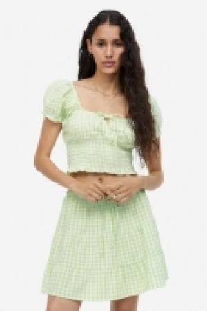 Blouse smockée avec manches bouffantes 7.99 €