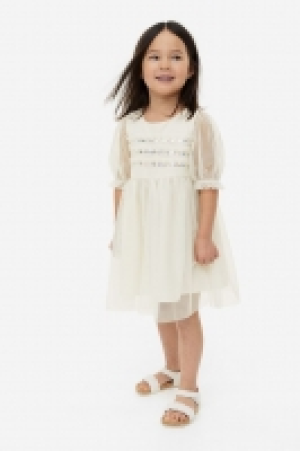 HM  Robe ornementée en tulle