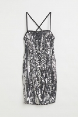 Robe courte à paillettes