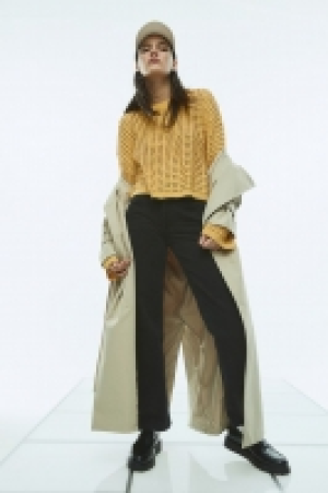 HM  Pull en maille pointelle
