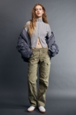 Pantalon cargo taille basse 9.99 €
