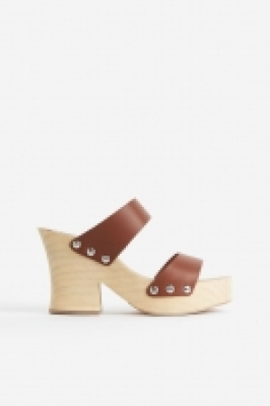Sandales à plateforme en cuir 21.99 €