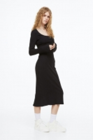 Robe moulante côtelée 10.99 €