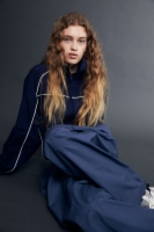 Pantalon parachute 9.99 €
