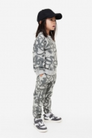 Ensemble 2 pièces avec sweat et pantalon jogger 15.99 €