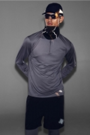 HM  Sweat de sport en textile DryMove avec col zippé